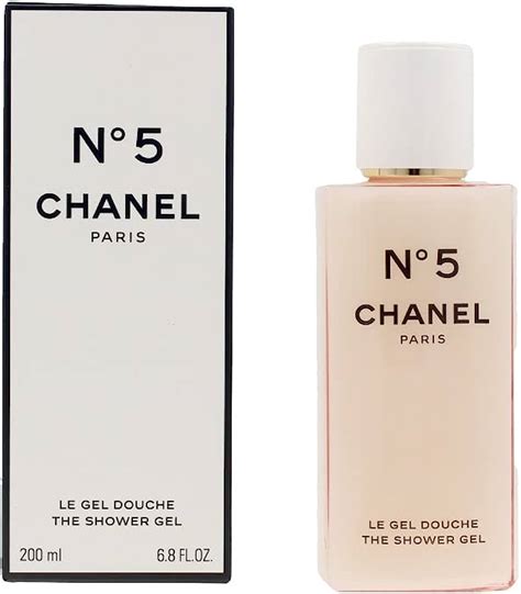 chanel no 5 vs calandre.